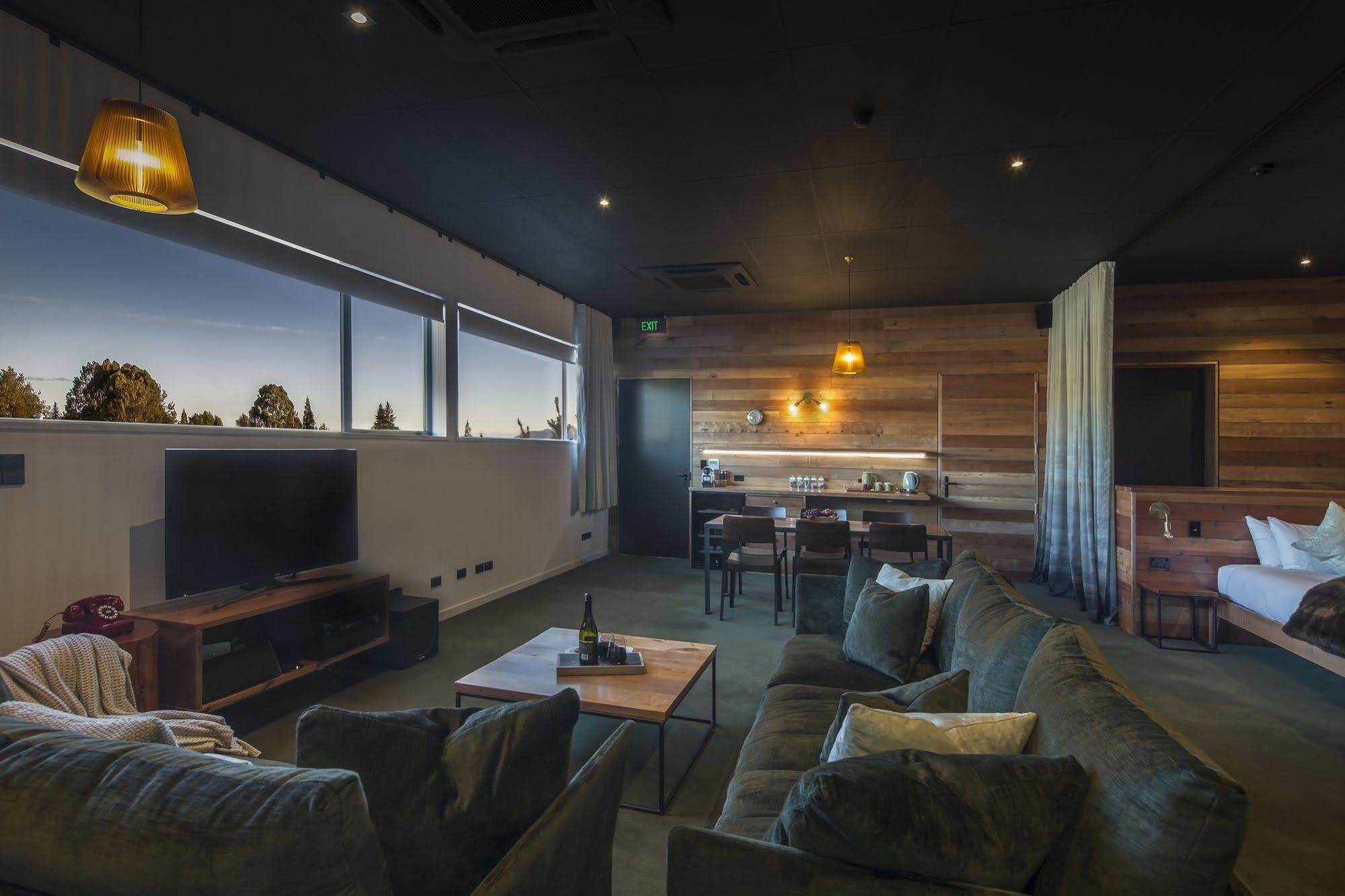 The Cinema Suites Te Anau Buitenkant foto
