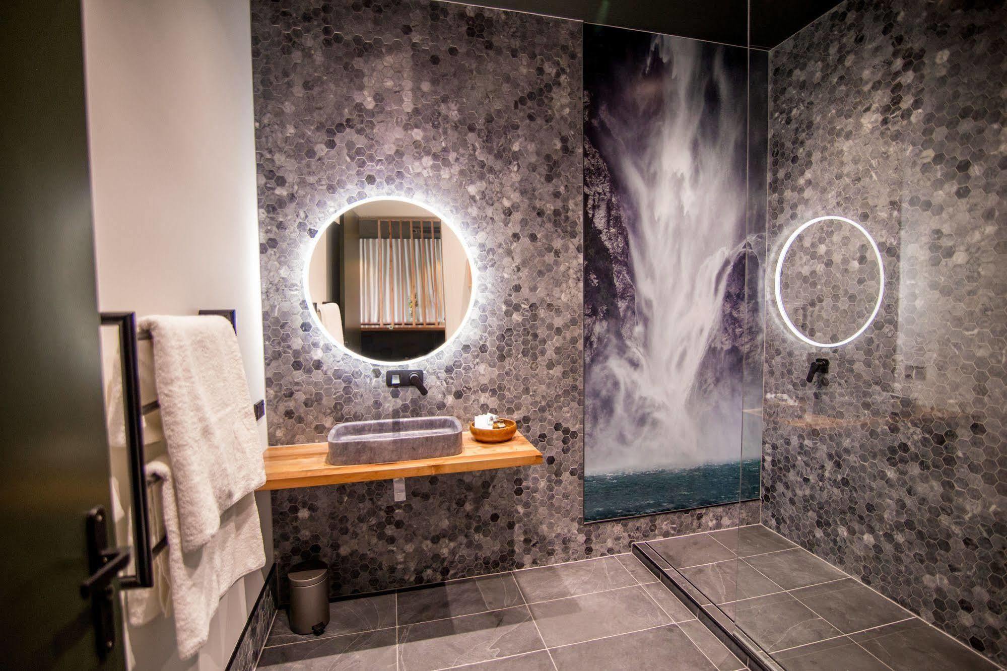 The Cinema Suites Te Anau Buitenkant foto