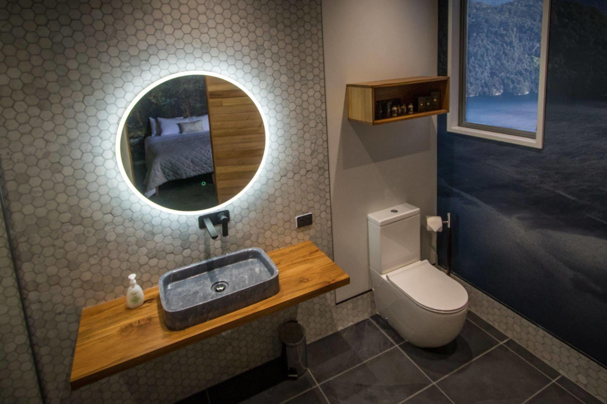 The Cinema Suites Te Anau Buitenkant foto