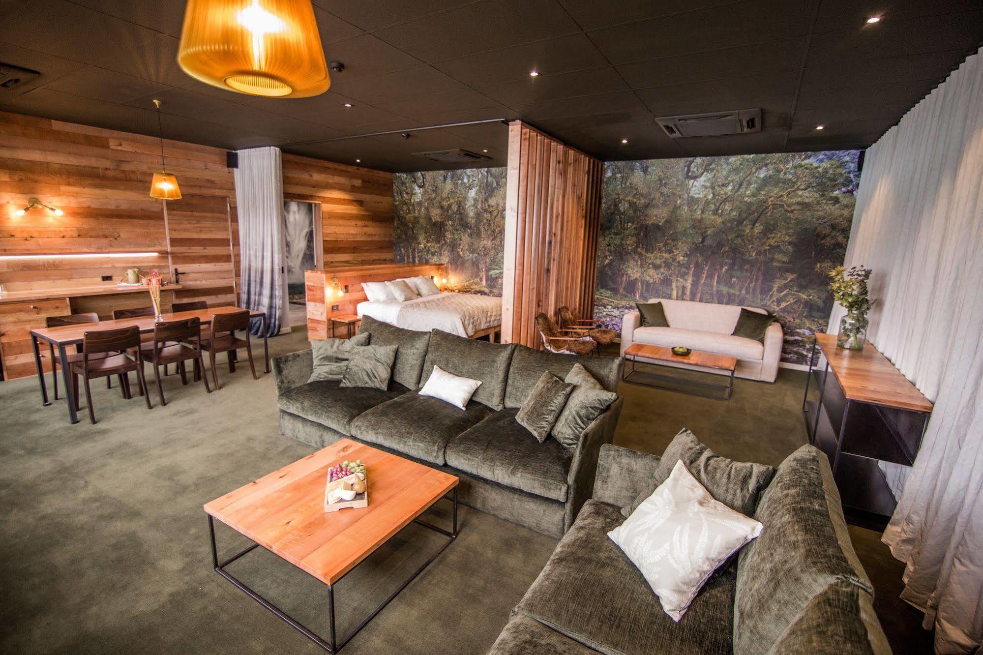 The Cinema Suites Te Anau Buitenkant foto